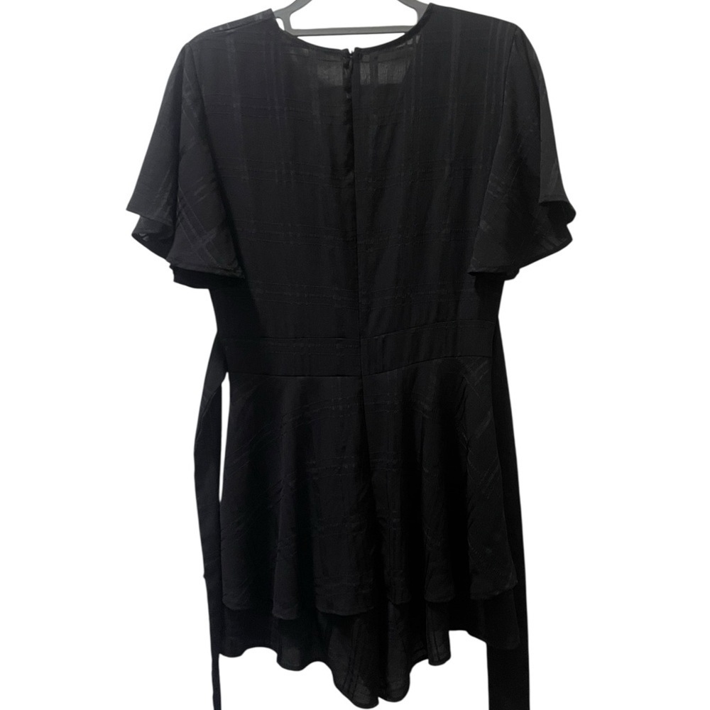 Elegant Black Wrap Dress - Picture 3 of 3